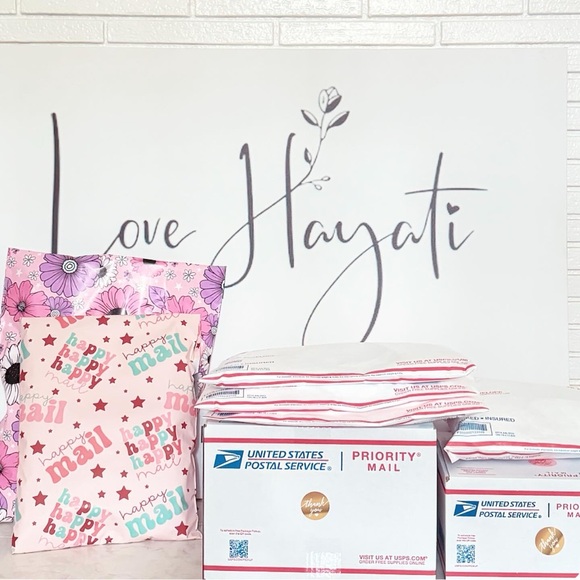 ♡ Hello, I’m Liz ♡ Welcome! ♡ - Picture 2 of 8